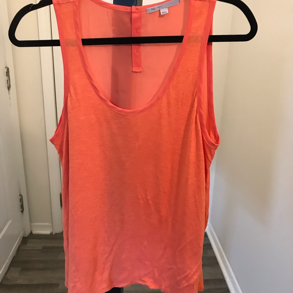 Gap pink tank
